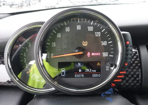 2017 Mini Hardtop Cooper S из США, поврежденный, VIN WMWXP7C3XH2C61807